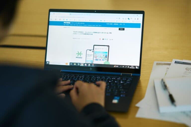 プレスリリースの最適な配信タイミングは?曜日・時間・時期を戦略的に決定して効果を最大化させよう