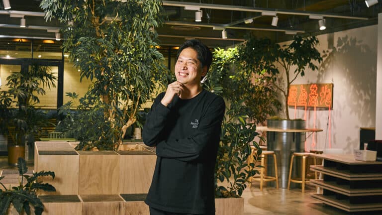 「顧客起点」を軸にしたサービスリブランディング|株式会社ユーザベース