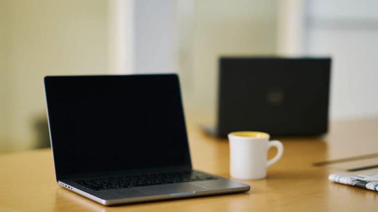 広報動画の活用方法とは?メリット・種類・制作ポイント・効果測定まで解説