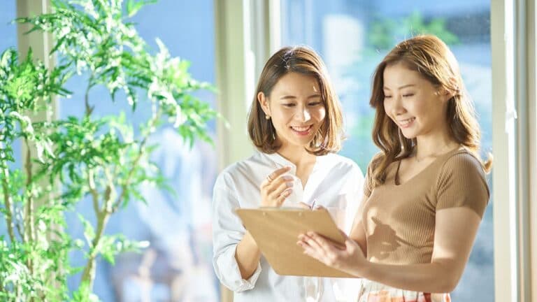 口コミを活用した広報戦略とは?効果・実践方法・3つのポイント、成功事例まで徹底解説