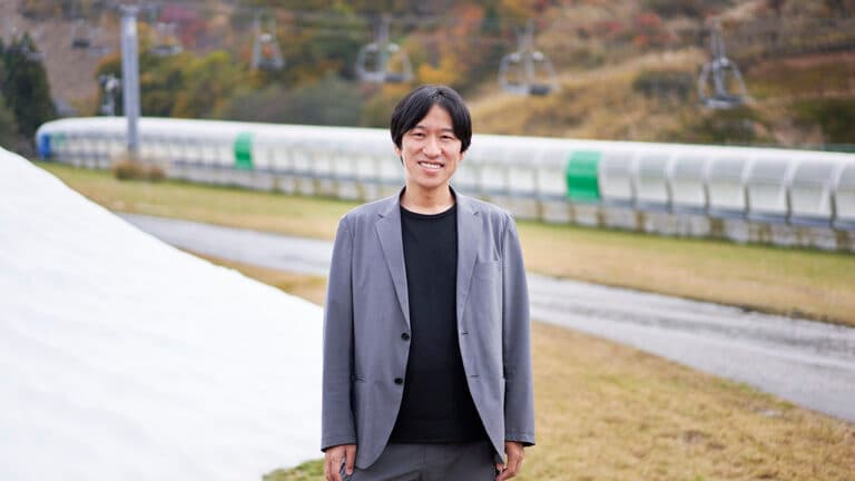 入場者数25万人超、売上高も連続更新。スキー人口減少の中で実現した2つの進化策|奥伊吹観光株式会社